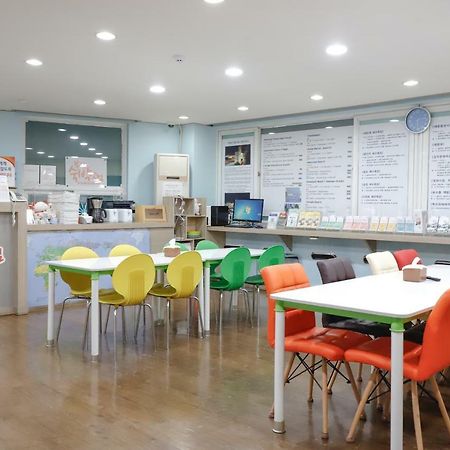 Busan Sukbak Dot Com Guesthouse מראה חיצוני תמונה