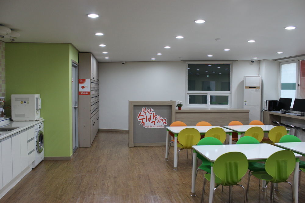 Busan Sukbak Dot Com Guesthouse מראה חיצוני תמונה