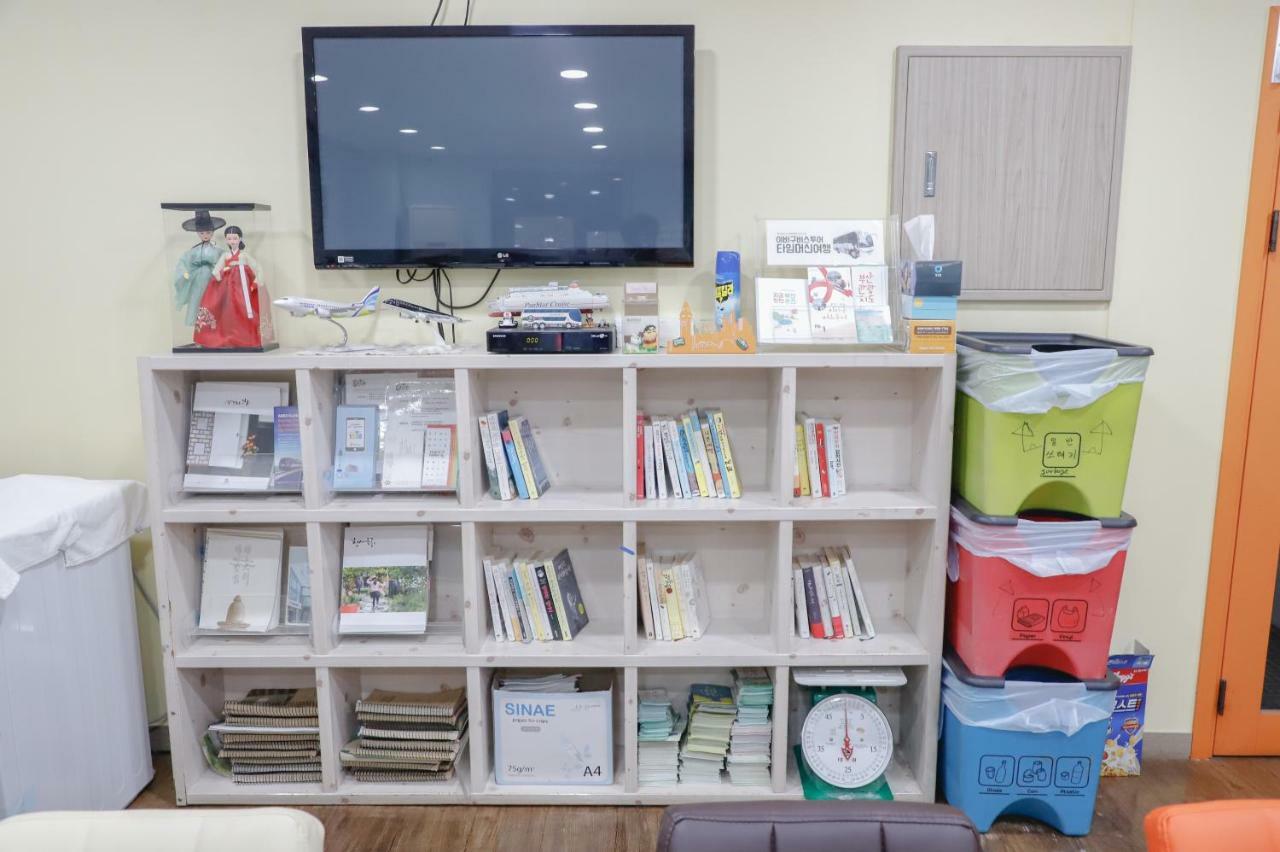 Busan Sukbak Dot Com Guesthouse מראה חיצוני תמונה