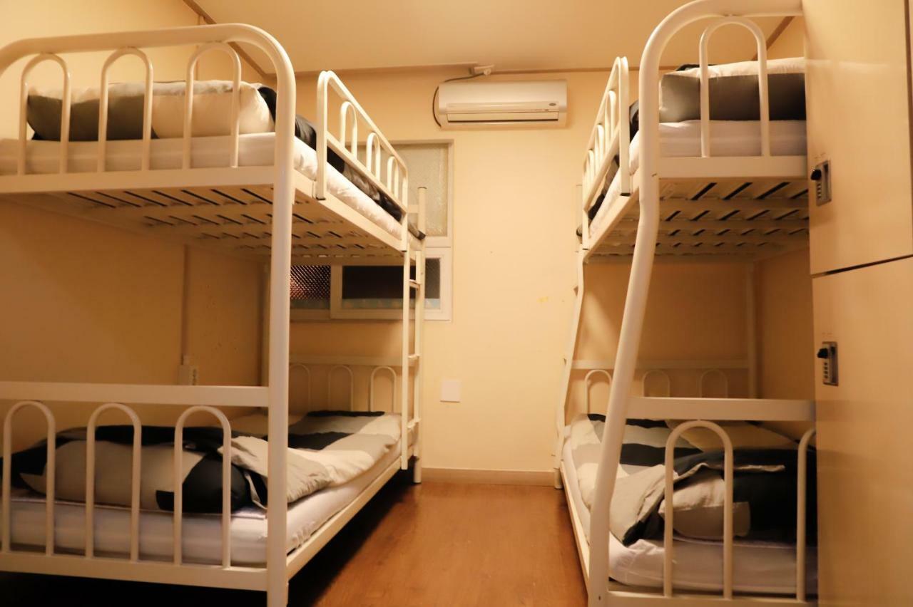 Busan Sukbak Dot Com Guesthouse מראה חיצוני תמונה