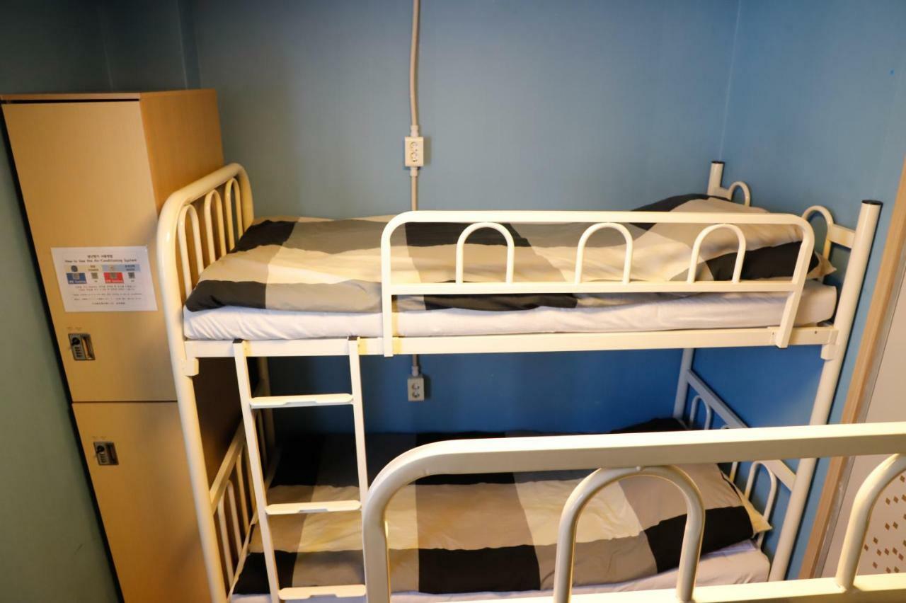 Busan Sukbak Dot Com Guesthouse מראה חיצוני תמונה